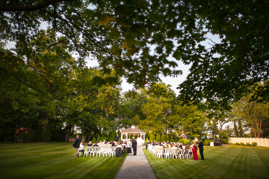 baltimore wedding photographer, outdoor ceremony, martin's west, gazebo